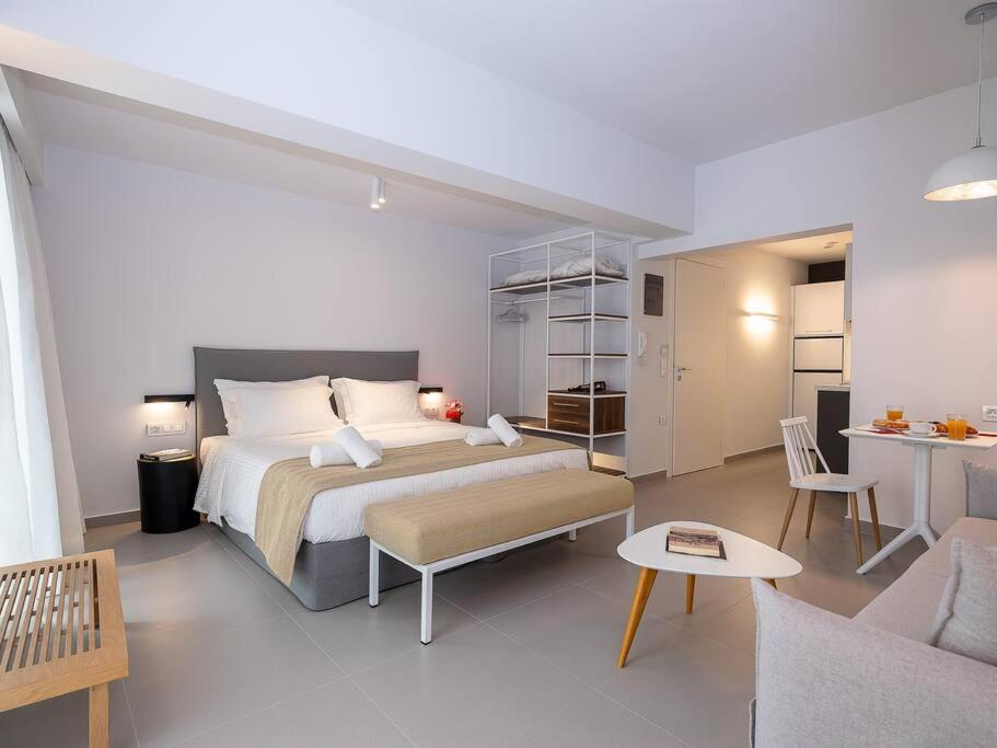 Electra Luxury Apartment At The Heraklion Center Exterior photo