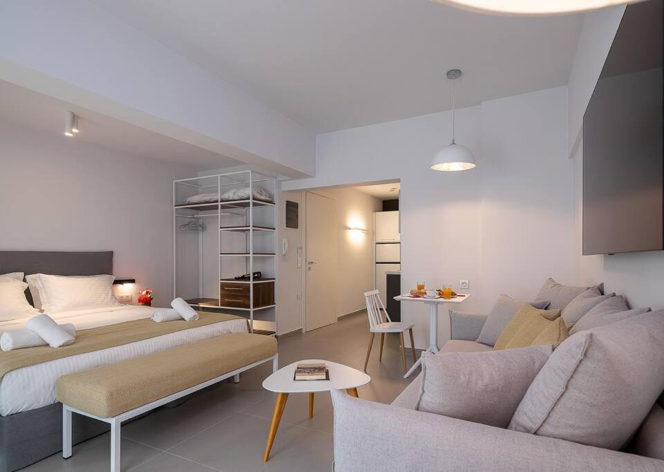 Electra Luxury Apartment At The Heraklion Center Exterior photo
